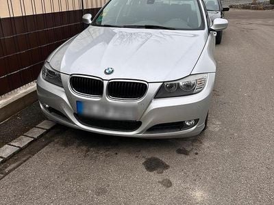 Silber Gebraucht 2011 BMW 320 Kombi | 6.000 € (Fairer Preis)
