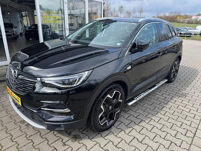 Second-hand Opel Grandland X Ultimate 301 CP (221 kW) 2021 Negru SUV