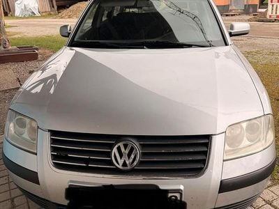 Usata VW Passat 131 CV (96 kW) 2001 Argento Station wagon