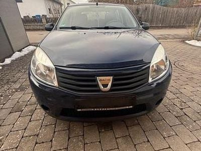 Blau Gebraucht 2011 Dacia Sandero Kleinwagen | 1.650 € (Fairer Preis)
