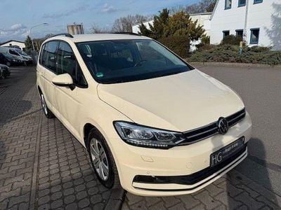 Gebraucht VW Touran 150 PS (110 kW) 2021 Gelb Van / Kleinbus