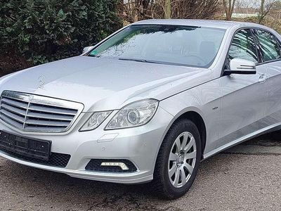 Gebraucht Mercedes E200 184 PS (135 kW) 2010 Silber Limousine