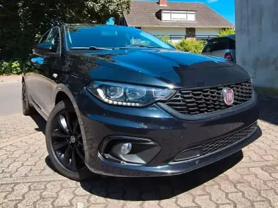 Gebraucht Fiat Tipo S 120 PS (88 kW) 2018 Schwarz Limousine