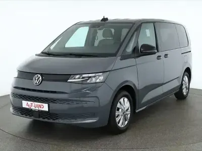 Gebraucht VW Multivan 150 PS (110 kW) 2023 Grau Van / Kleinbus