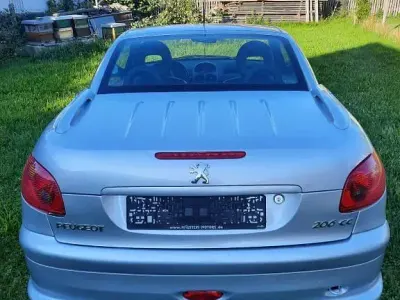 Gebraucht Peugeot 206 CC Platinum 109 PS (80 kW) 2005 Silber Cabrio