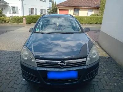 Second-hand Opel Astra 105 CP (77 kW) 2006 Albastru Break