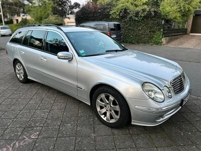 Mercedes E320