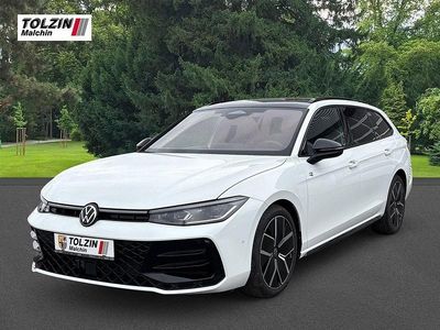 Gebraucht VW Passat R-line 193 PS (141 kW) 2024 Weiß Kombi
