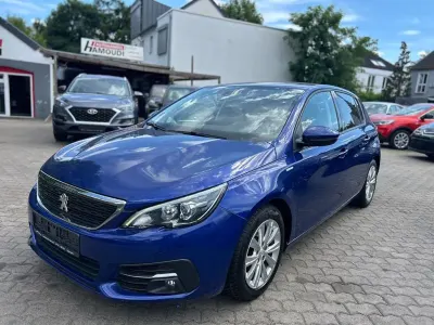 Gebraucht Peugeot 308 Style 110 PS (80 kW) 2018 Blau Limousine