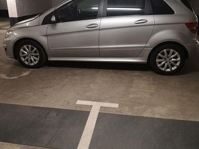 Mercedes B180
