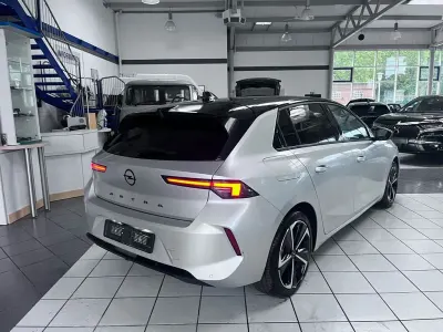 Gebraucht Opel Astra 131 PS (96 kW) 2025 Grau Kleinwagen
