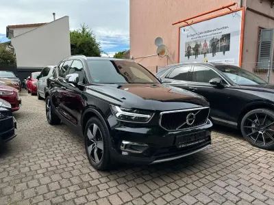 Gebraucht Volvo XC40 Momentum 150 PS (110 kW) 2019 Schwarz SUV