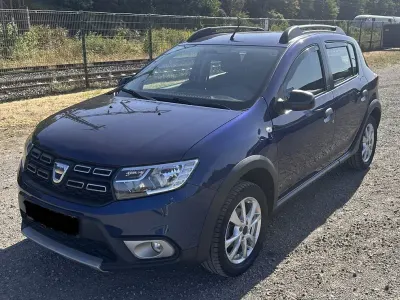 Gebraucht Dacia Sandero Celebration 90 PS (66 kW) 2019 Blau Limousine