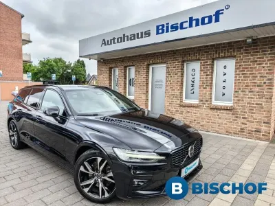 Gebraucht Volvo V60 Plus 197 PS (144 kW) 2024 Schwarz Kombi