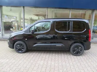 Gebraucht Citroën Berlingo 131 PS (96 kW) 2025 Perla neraschwarz metallic Van / Kleinbus