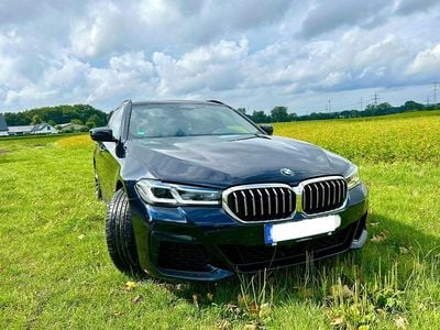 Schwarz Gebraucht 2021 BMW 530e Shadowline Kombi | 36.800 € (Teuer)
