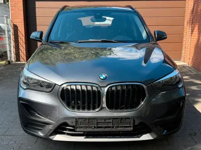 Usado BMW X1 140 CV (102 kW) 2018 Gris SUV