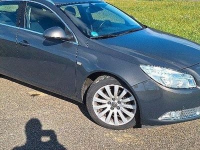 Usata Opel Insignia Sport 160 CV (117 kW) 2012 Marrone Station wagon