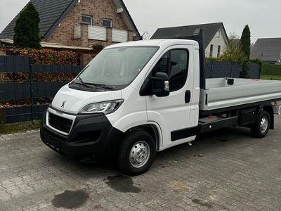 Gebraucht Peugeot Boxer 140 PS (102 kW) 2023 Weiß Van