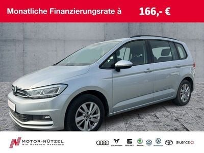 Gebraucht VW Touran Comfortline 122 PS (89 kW) 2022 Reflexsilber metallic Van / Kleinbus