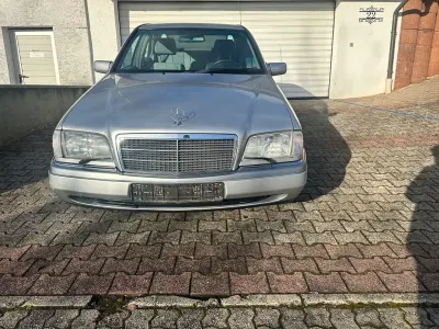 Gebraucht Mercedes C250 1994 Silber Limousine