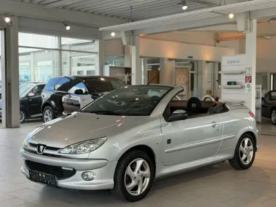 Gebraucht Peugeot 206 CC Sport 109 PS (80 kW) 2007 Grau Cabrio