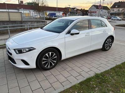 Gebraucht Mercedes A200 150 PS (110 kW) 2020 Weiß Limousine