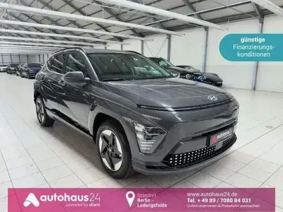 Gebraucht Hyundai Kona Trend 114 kW (156 PS) 2025 Grau SUV