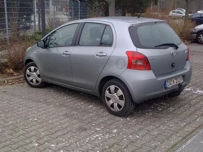 Gebraucht Toyota Yaris 90 PS (66 kW) 2008 Grau metallic Limousine