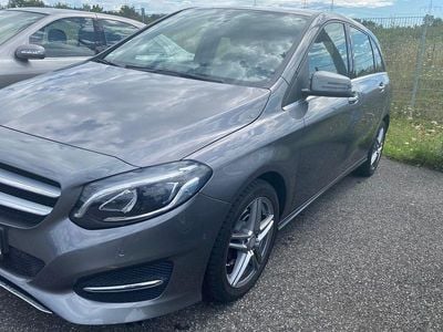 Mercedes B200