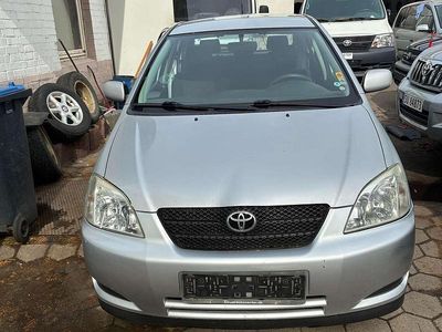 Usata Toyota Corolla 110 CV (80 kW) 2004 Argento Berlina