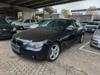 Begagnad BMW 523 Advantage 177 HK (130 kW) 2006 Svart Sedan