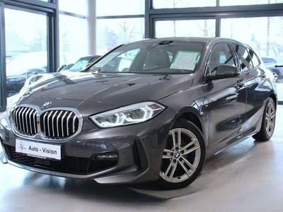 Grau Gebraucht 2019 BMW 118 M Sport Kleinwagen | 20.900 € (Fairer Preis)