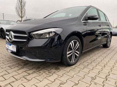 Gebraucht Mercedes E250 160 PS (117 kW) 2021 Schwarz Limousine