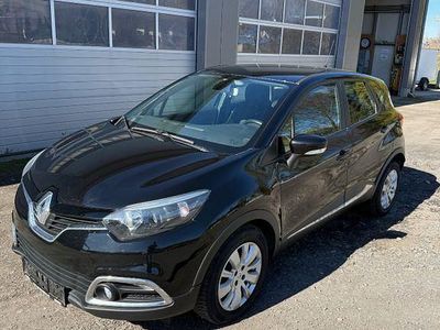 Used Renault Captur Dynamique 90 HP (66 kW) 2013 Black SUV