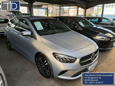 Gebraucht Mercedes B180 Advanced 136 PS (100 kW) 2024 Silber Van / Kleinbus