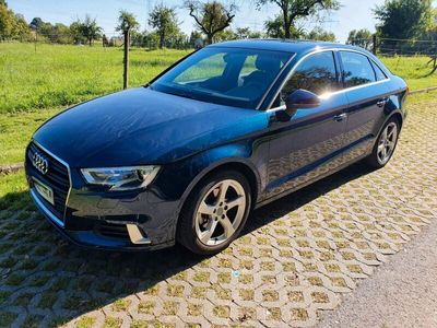 gebraucht Audi A3 30 TFSI sport Limousine mit Werksgarantie