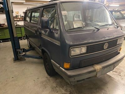 gebraucht VW T3 Busrostfrei Originallack,große Klima mit Arbeit