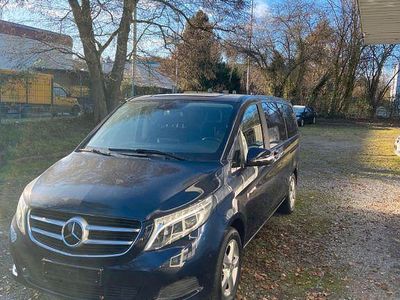 Usata Mercedes V250 Edition 190 CV (139 kW) 2015 Blu Monovolume