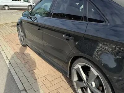 Gebraucht Audi A3 Sport 190 PS (139 kW) 2019 Schwarz Limousine
