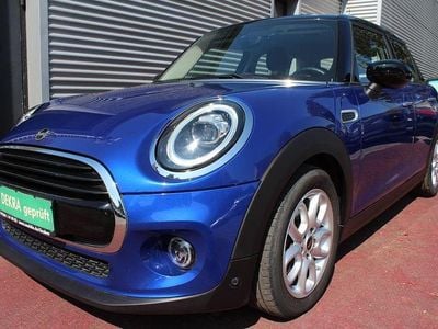Second-hand Mini Cooper Essential 136 CP (100 kW) 2021 Albastru Hatchback