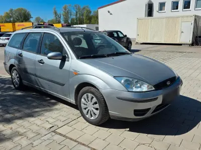 Używany Ford Focus 116 KM (85 kW) 2004 Szary Kombi