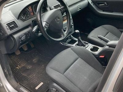 Gebraucht Mercedes A160 Elegance 82 PS (60 kW) 2010 Silber Van / Kleinbus