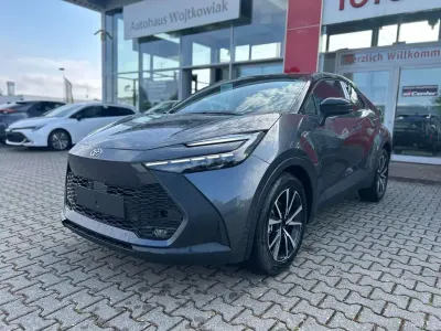Neu Toyota C-HR 140 PS (102 kW) 2026 Ash grey / schwarz SUV