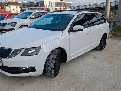 Usata Skoda Octavia Ambition 116 CV (85 kW) 2020 Bianco Station wagon