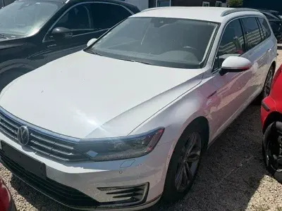 Gebraucht VW Passat GTE 156 PS (114 kW) 2017 Weiß Kombi