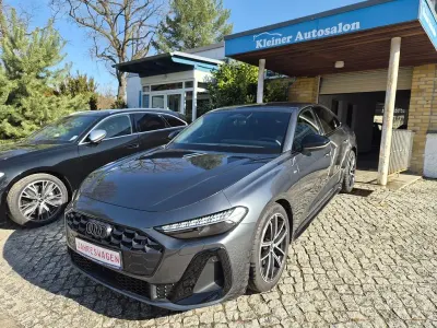 Gebraucht Audi A5 S-Line 204 PS (150 kW) 2025 Grau Limousine