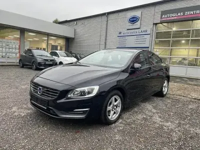 Usata Volvo S60 163 CV (119 kW) 2015 Andere Berlina