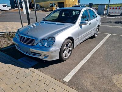 Mercedes C200