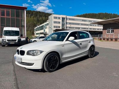 Gebraucht BMW 116 M Sport 122 PS (89 kW) 2009 Weiß Kleinwagen